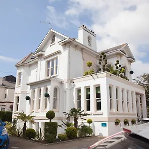 https://washington-house-hotel.tophotelsbath.com